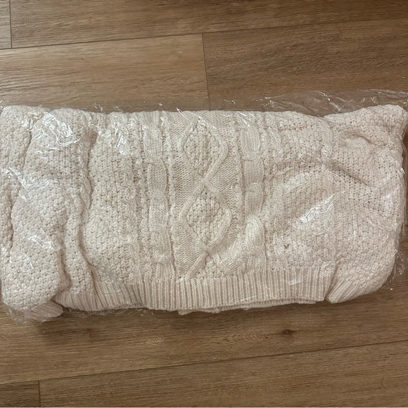 SOLD | Red Taylor’s Version Cardigan NWT - Picture 3 of 3